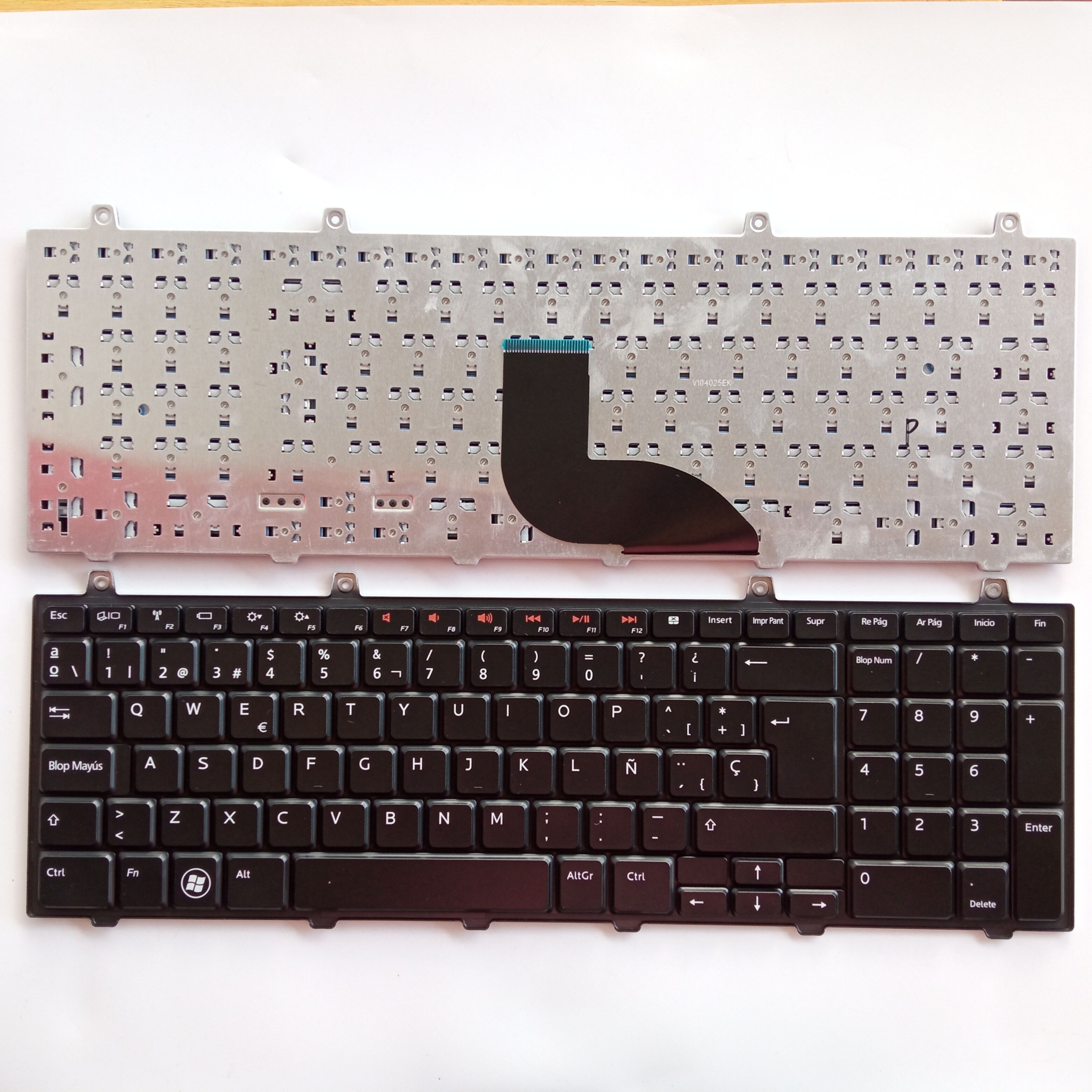 Picture of Laptop Spanish keyboard forNew Replacement Laptop Keyboard For DELL 1745/1749 BLACK Sp Layout